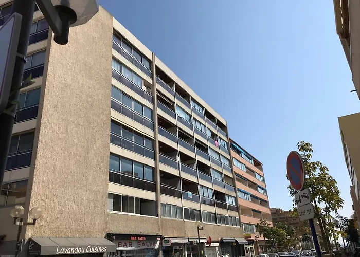 Lägenhet T2 Climatise Avec Terrasse, - Fr-1-308-54