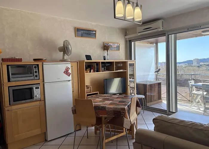 T2 Climatise Avec Terrasse, - Fr-1-308-54