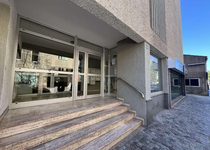 T2 Climatise Avec Terrasse, - Fr-1-308-54 Lägenhet *